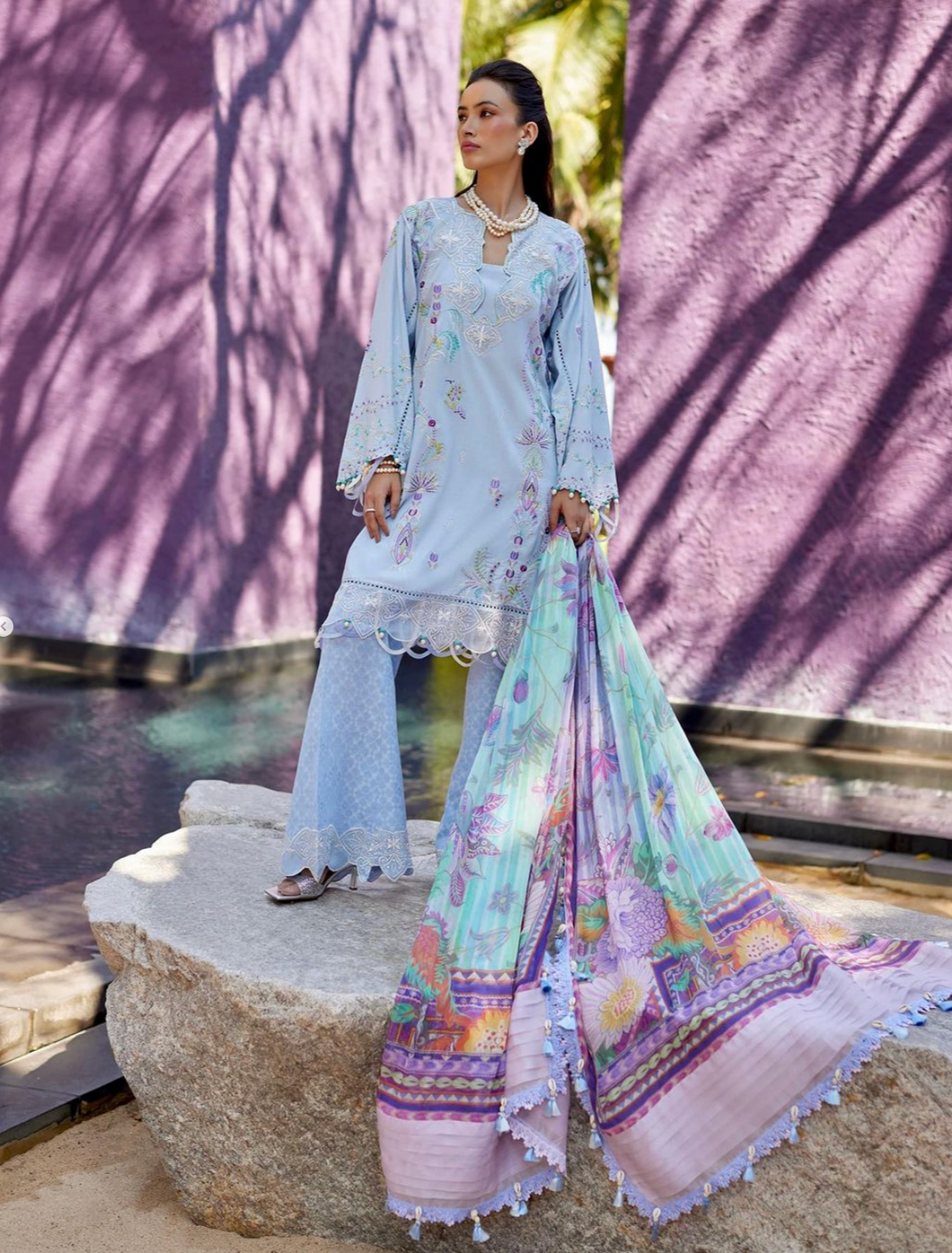 FARAH TALIB AZIZ | SUAY LAWN 24 | CALISTA WEDGEWOOD