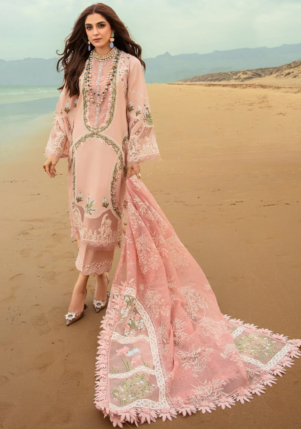 CRIMSON LAWN | SAIRA SHAKIRA |  ROSE