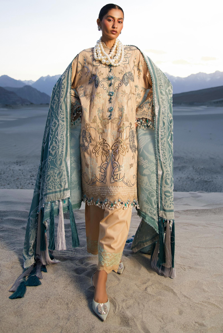 SANA SAFINAZ | LUXURY WINTER 24 | 5B