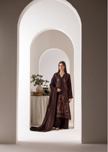 Load image into Gallery viewer, SOBIA NAZIR | WINTER SHAWL 24 | DESIGN 2B